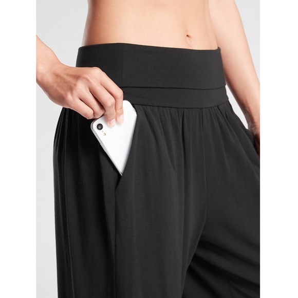 NWT Athleta Studio Wide Leg Pant Black #487419 - Picture 2 of 4